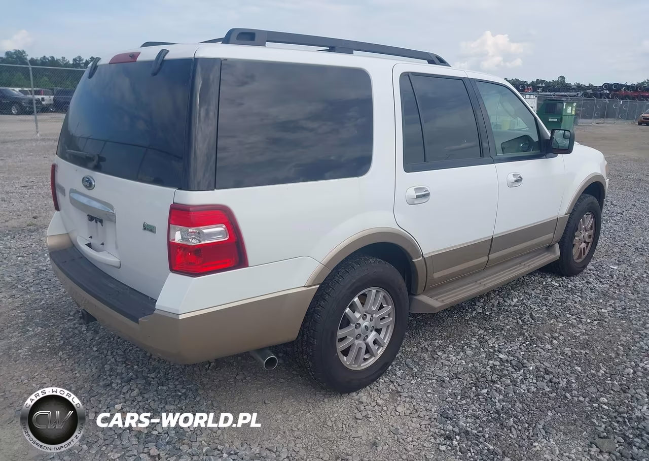 2013 Ford Expedition Xlt VIN:1FMJU1H59DEF42894 - 4