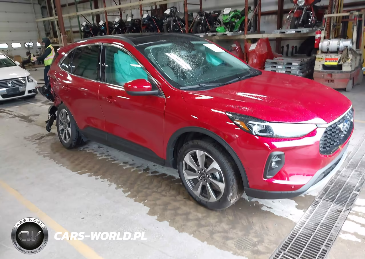 2024 Ford Escape Platinum – zdjęcie 1 z 16