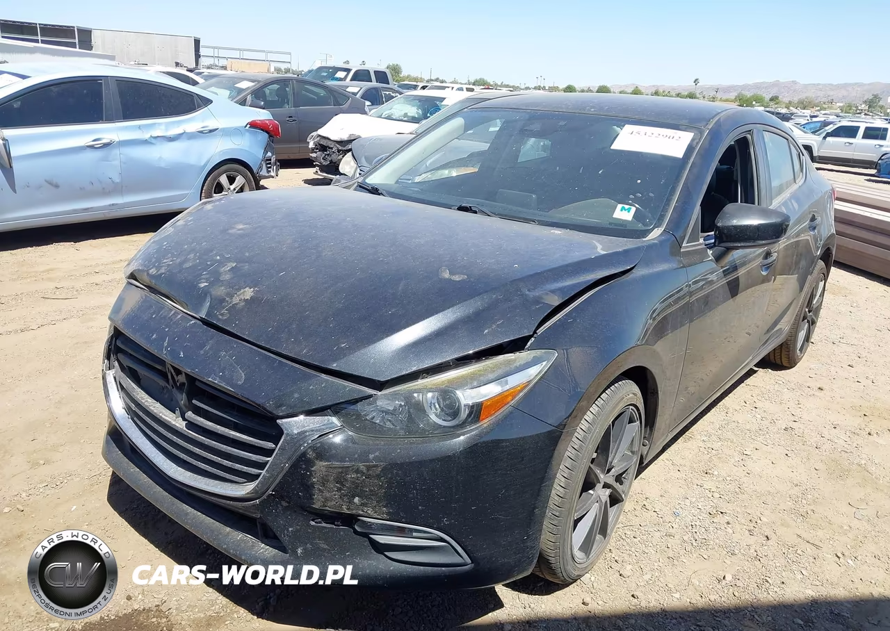 2018 Mazda Mazda3 Touring VIN:3MZBN1V3XJM201421 - 2