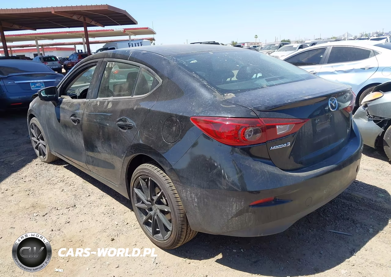 2018 Mazda Mazda3 Touring VIN:3MZBN1V3XJM201421 - 3