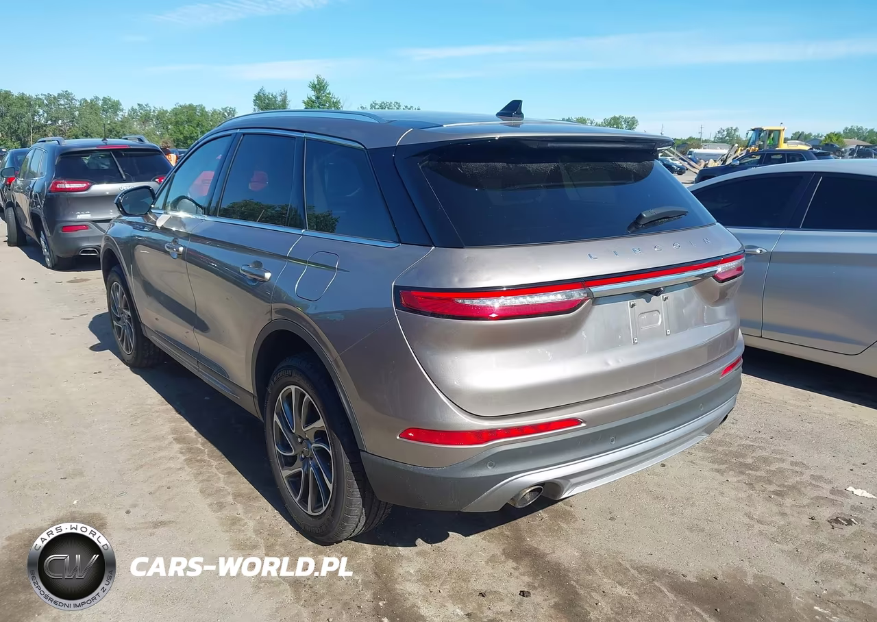 2021 Lincoln Corsair Standard VIN:5LMCJ1D96MUL10685 - 3
