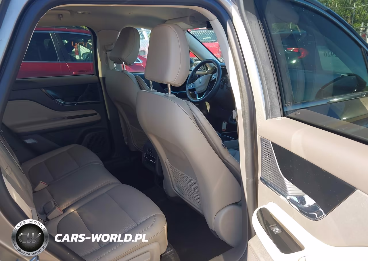 2021 Lincoln Corsair Standard VIN:5LMCJ1D96MUL10685 - 8