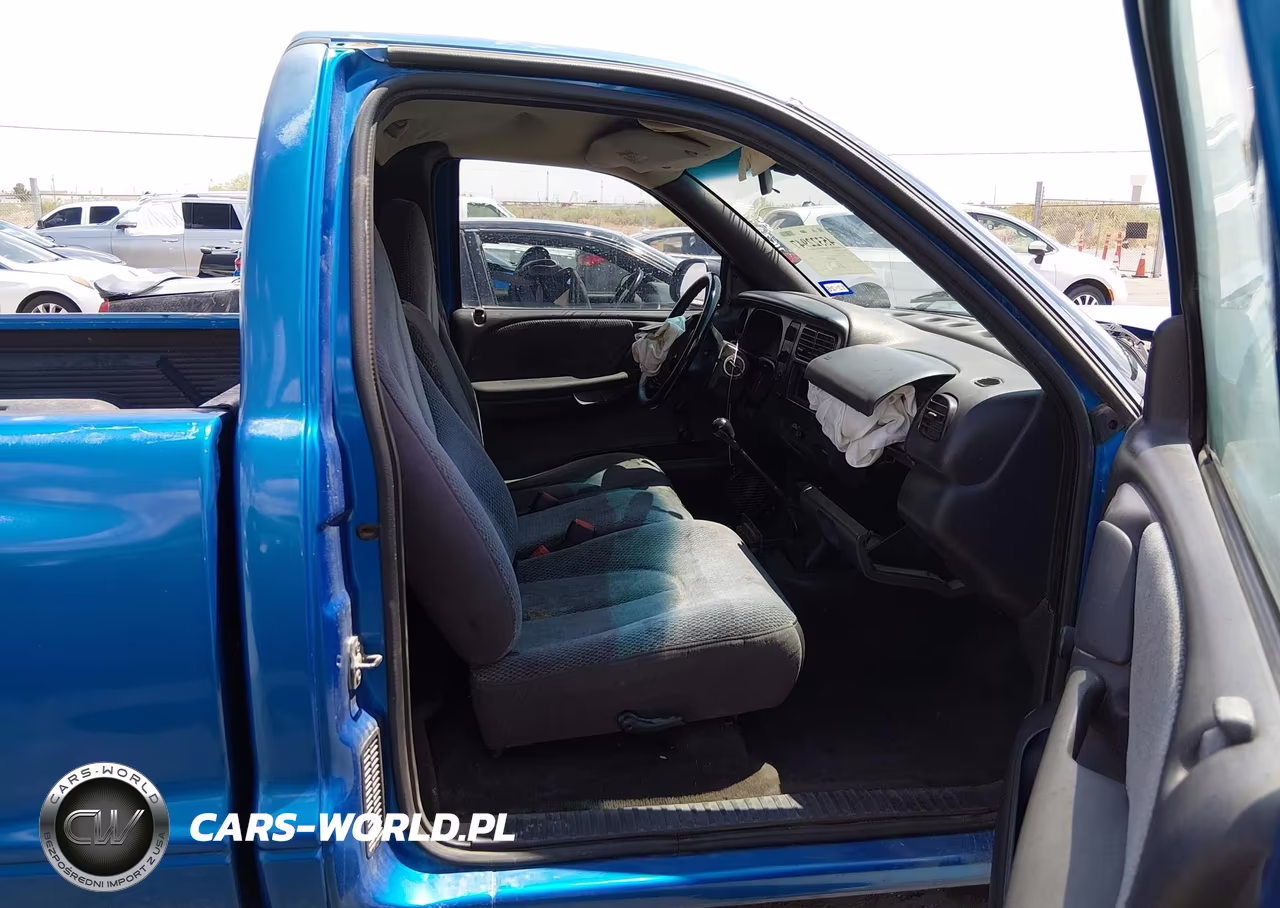 1999 Dodge Dakota Sport VIN:1B7FL26PXXS251625 - 5