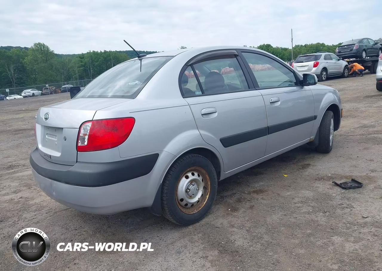 2009 Kia Rio VIN:KNADE223696561185 - 4