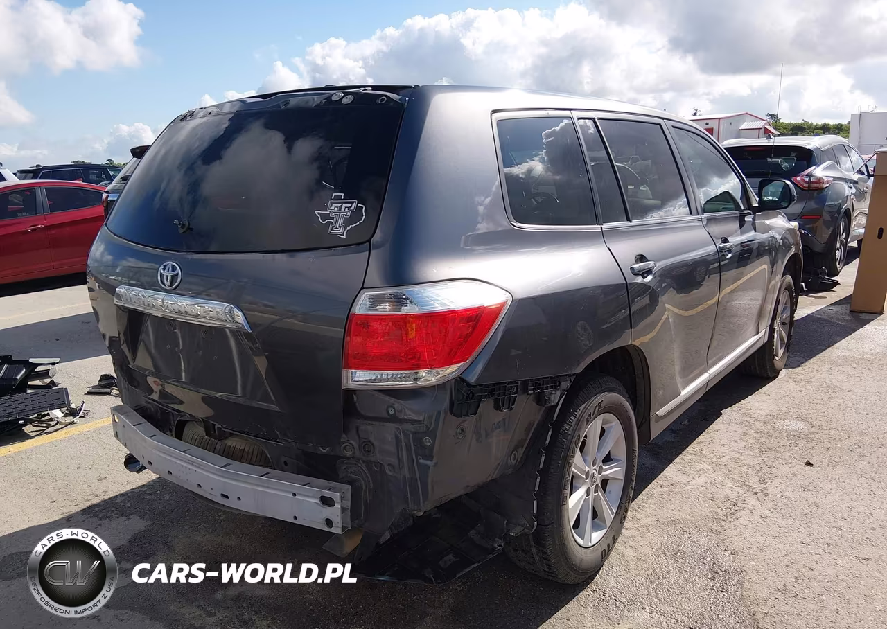 2012 Toyota Highlander Base V6 VIN:5TDZK3EH9CS067943 - 4