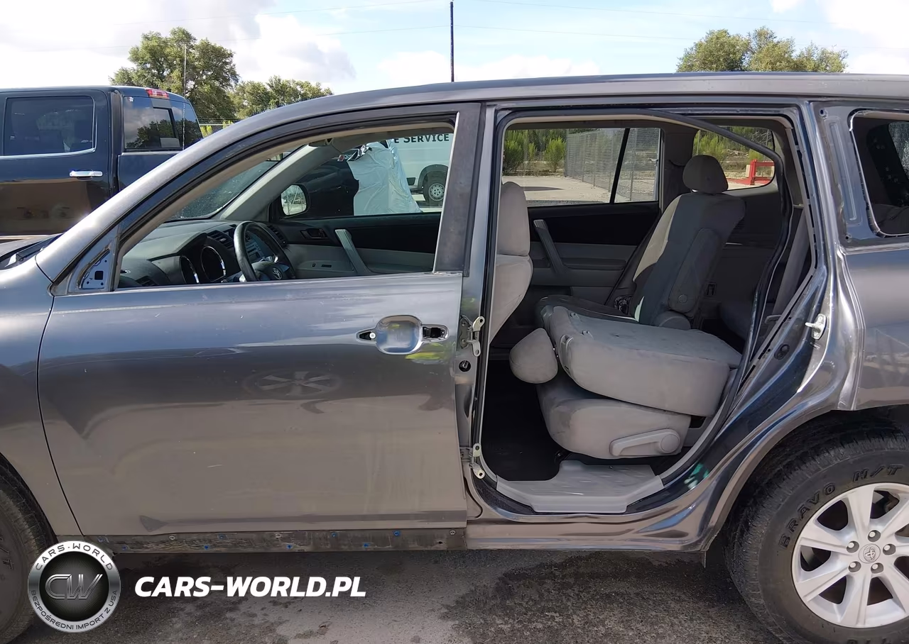 2012 Toyota Highlander Base V6 VIN:5TDZK3EH9CS067943 - 6