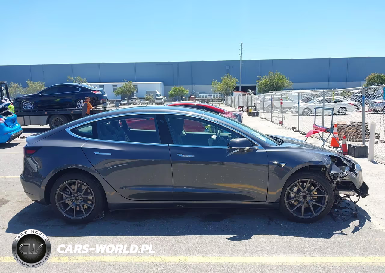 2018 Tesla Model 3 Long Range-Mid Range VIN:5YJ3E1EAXJF045309 - 14