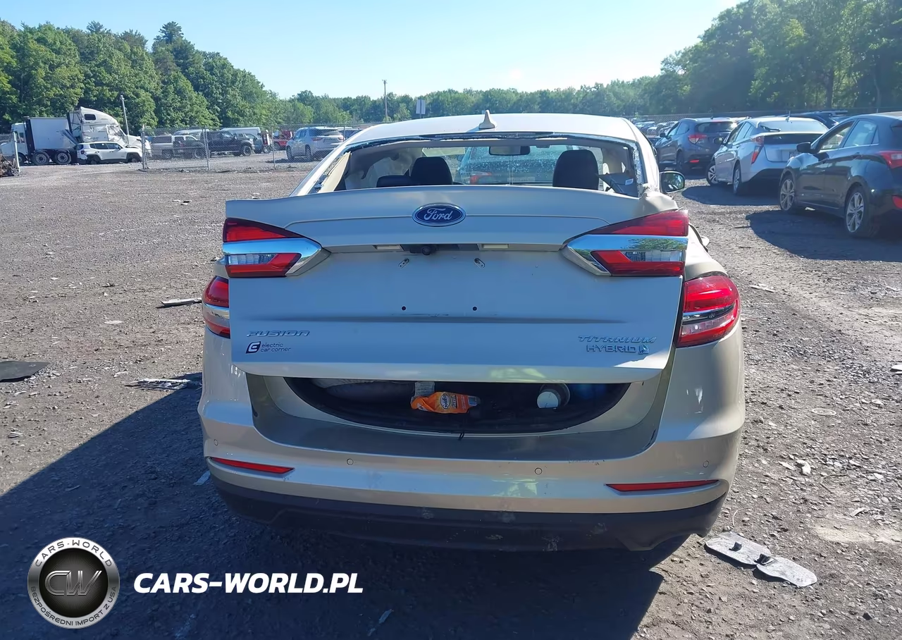 2019 Ford Fusion Hybrid Titanium VIN:3FA6P0RU0KR227726 - 16