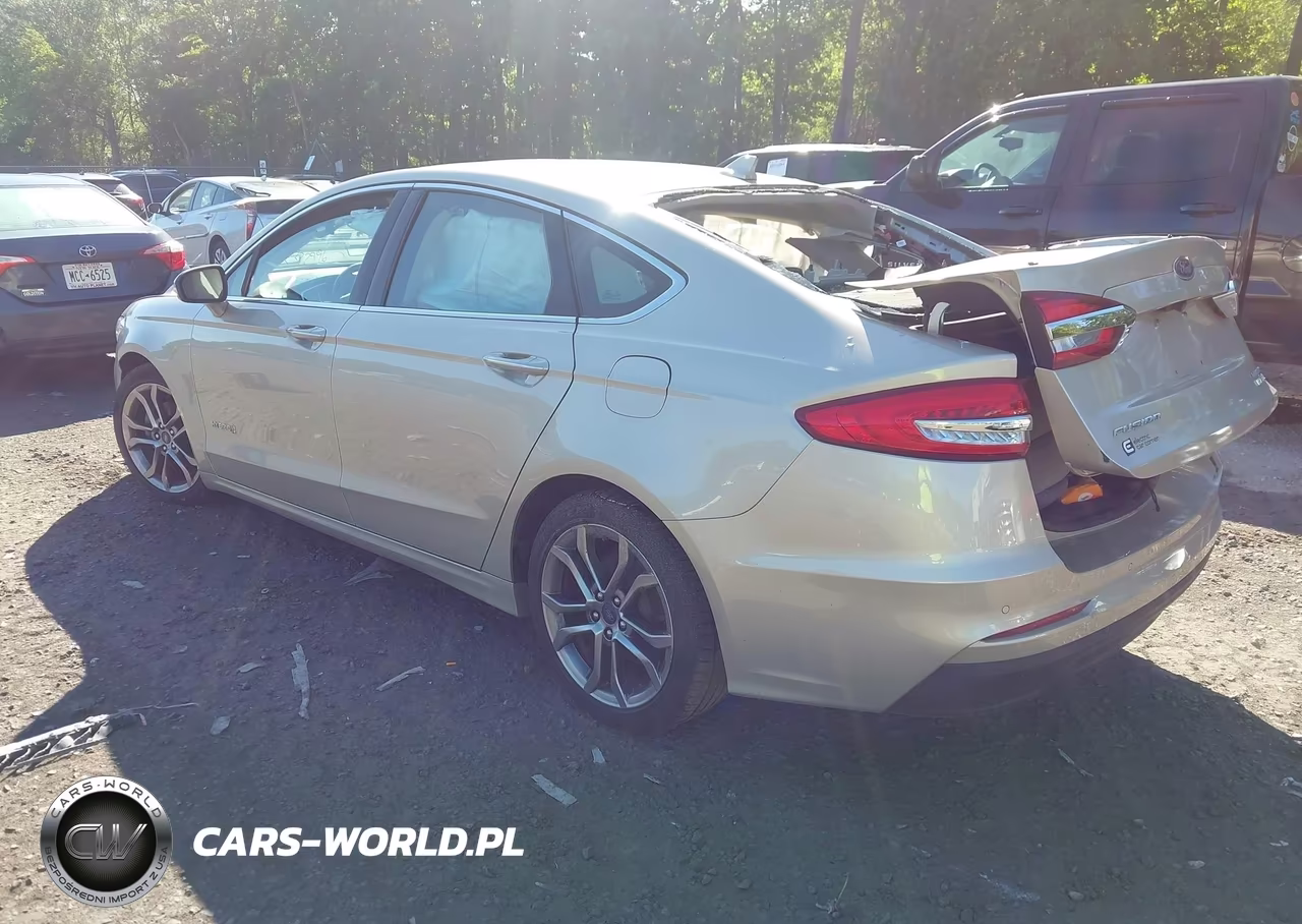 2019 Ford Fusion Hybrid Titanium VIN:3FA6P0RU0KR227726 - 3