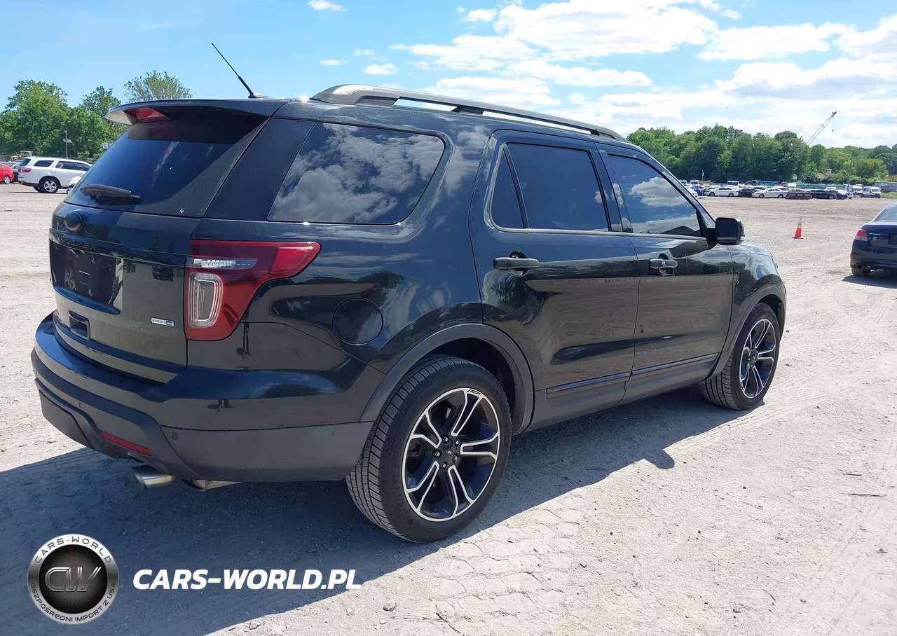 2013 Ford Explorer Sport VIN:1FM5K8GT1DGB67832 - 4