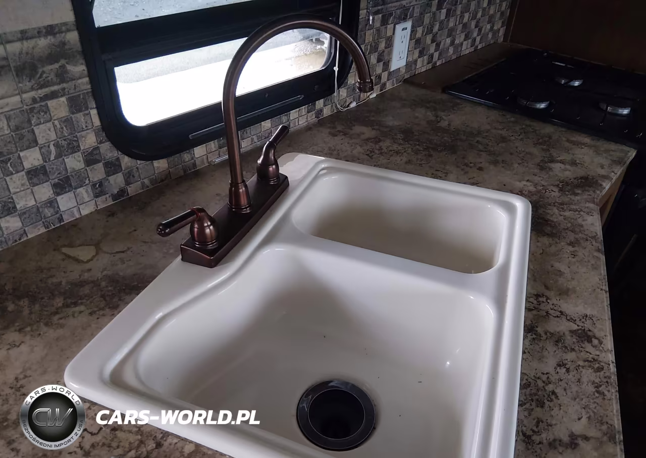 2015 Coachmen Catali VIN:5ZT2CASB9FA019524 - 13