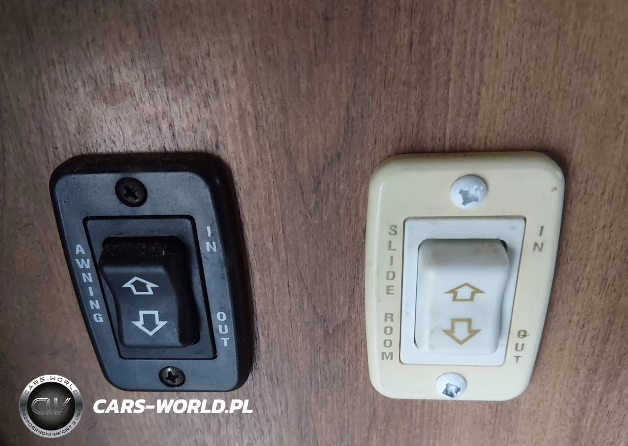 2015 Coachmen Catali VIN:5ZT2CASB9FA019524 - 7