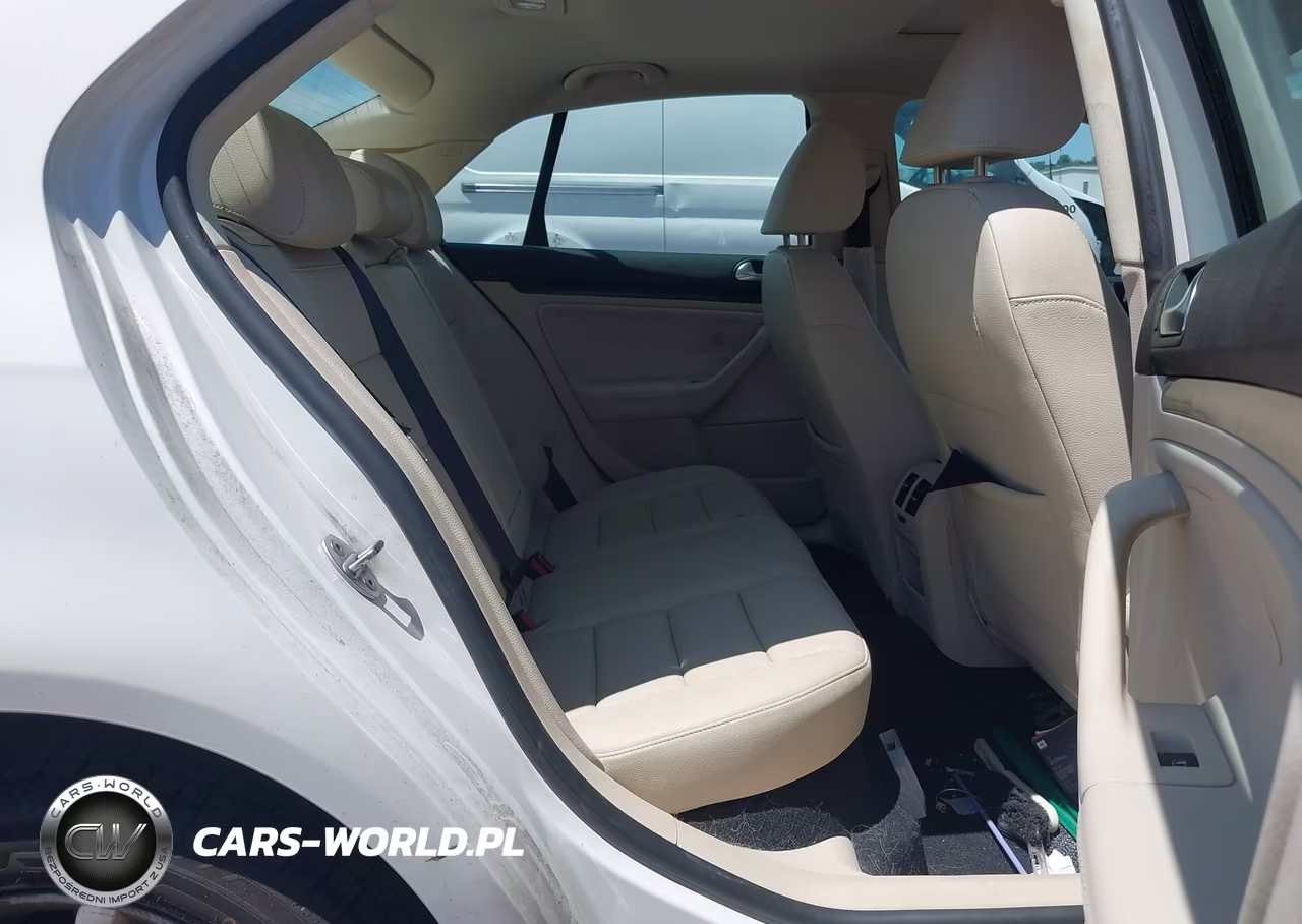 2010 Volkswagen Jetta Se VIN:3VWRZ7AJ8AM037709 - 8
