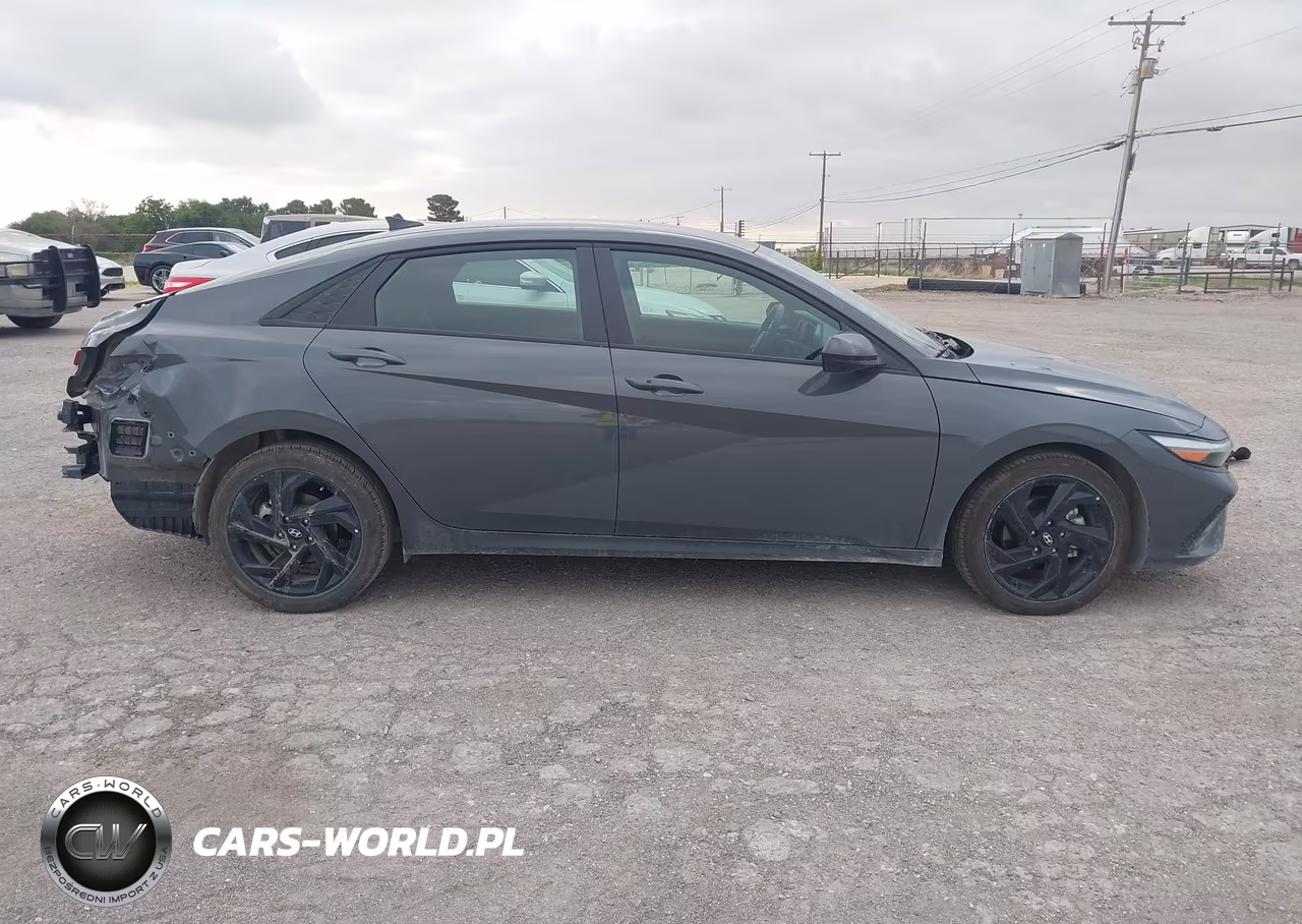 2026 Hyundai Elantra Sel Sport VIN:KMHLM4DG0TU121619 - 14