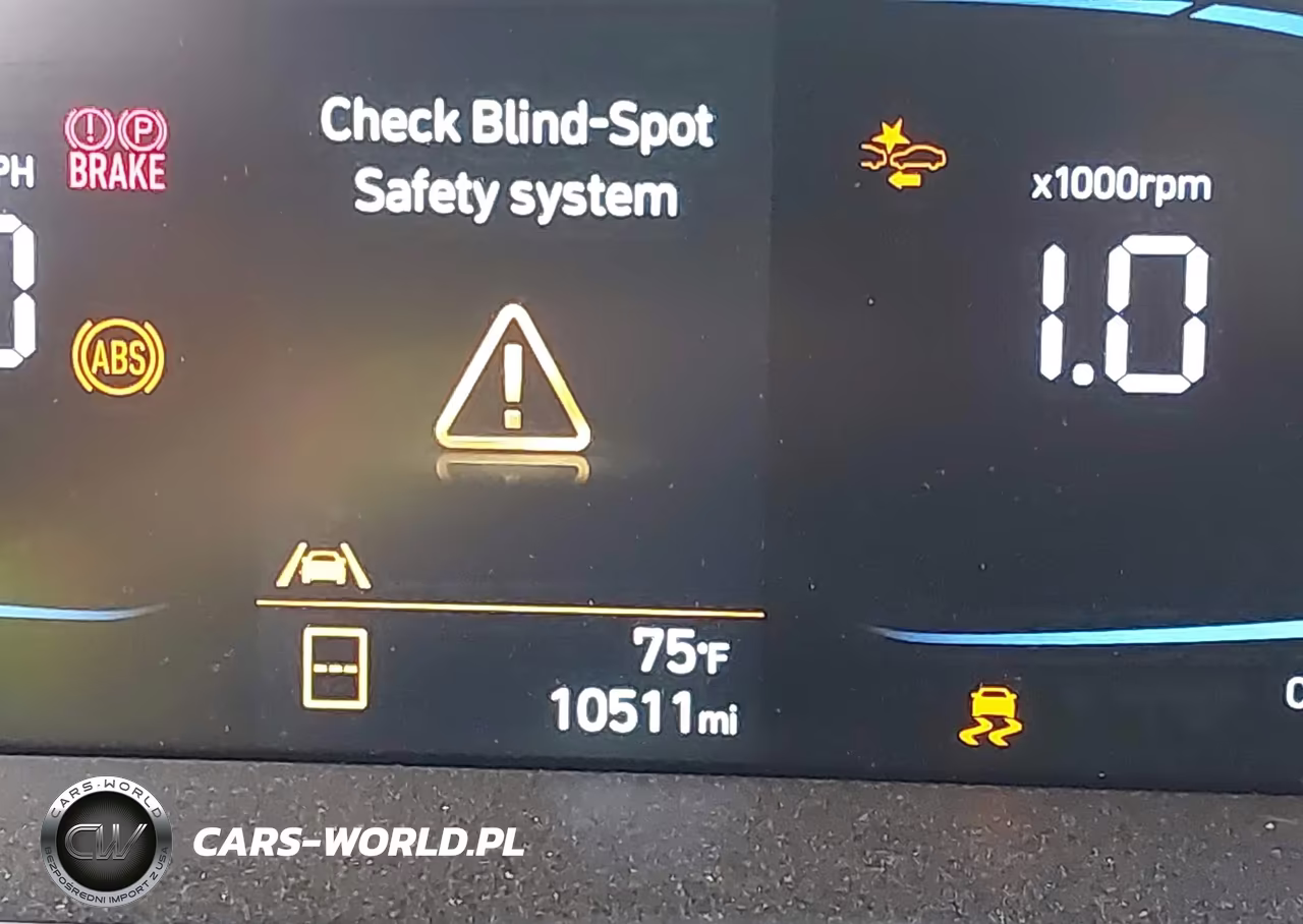 2026 Hyundai Elantra Sel Sport VIN:KMHLM4DG0TU121619 - 16