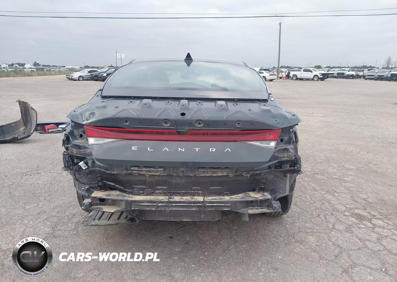 2026 Hyundai Elantra Sel Sport VIN:KMHLM4DG0TU121619 - 17