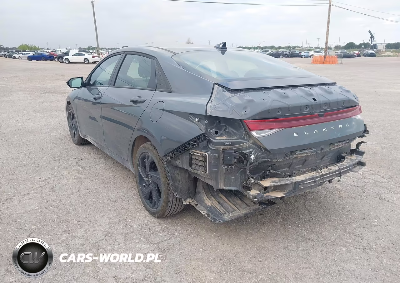 2026 Hyundai Elantra Sel Sport VIN:KMHLM4DG0TU121619 - 3