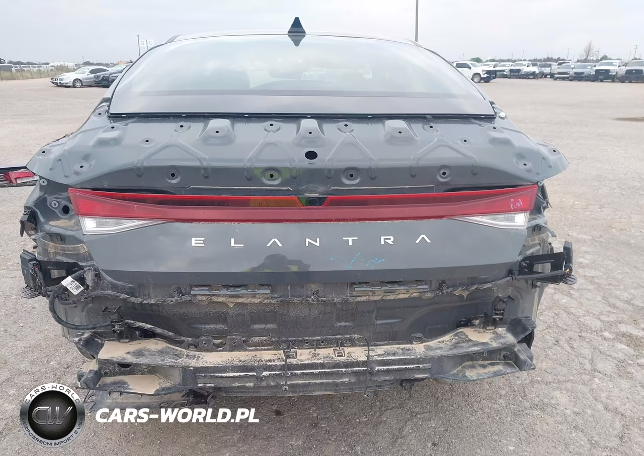2026 Hyundai Elantra Sel Sport VIN:KMHLM4DG0TU121619 - 6