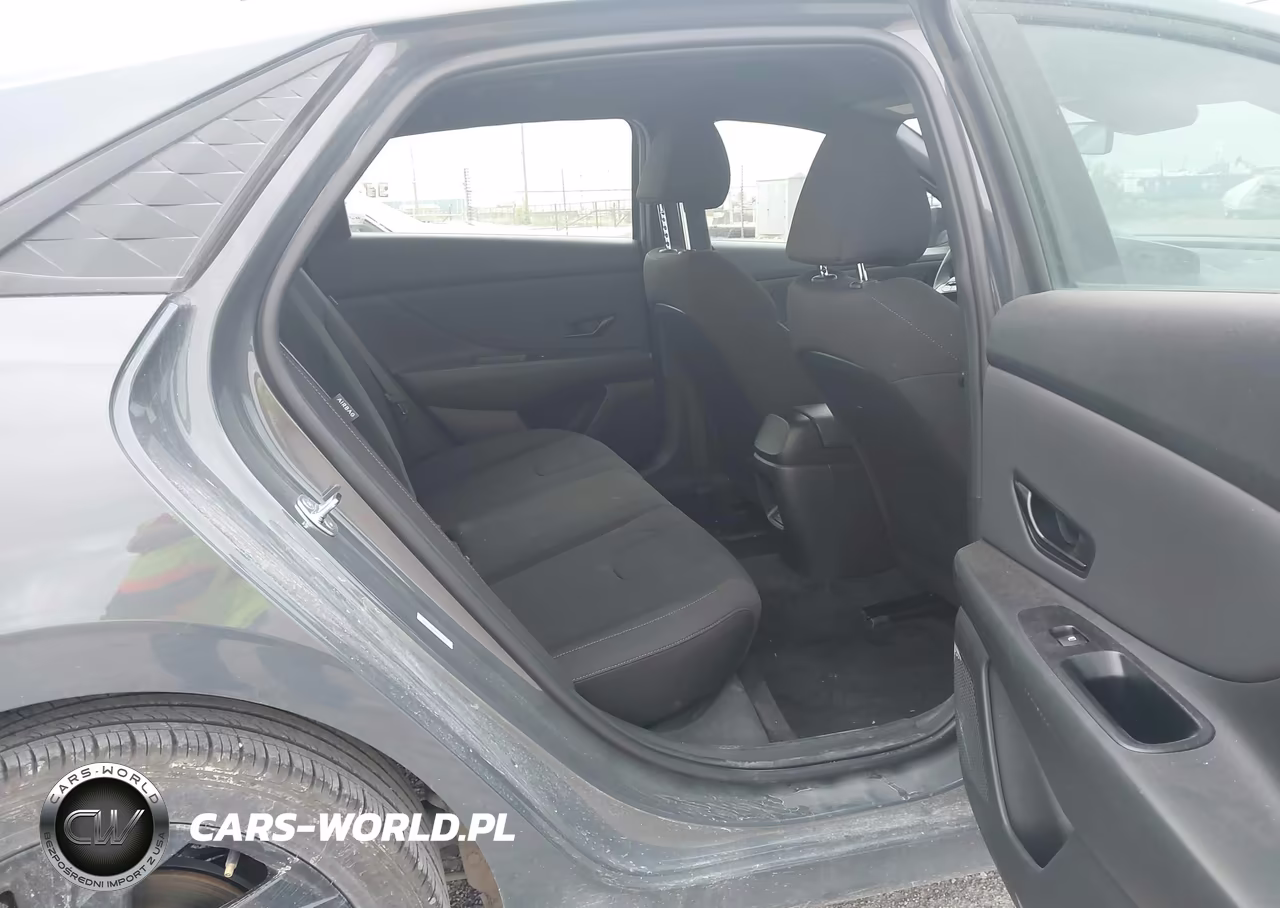 2026 Hyundai Elantra Sel Sport VIN:KMHLM4DG0TU121619 - 8