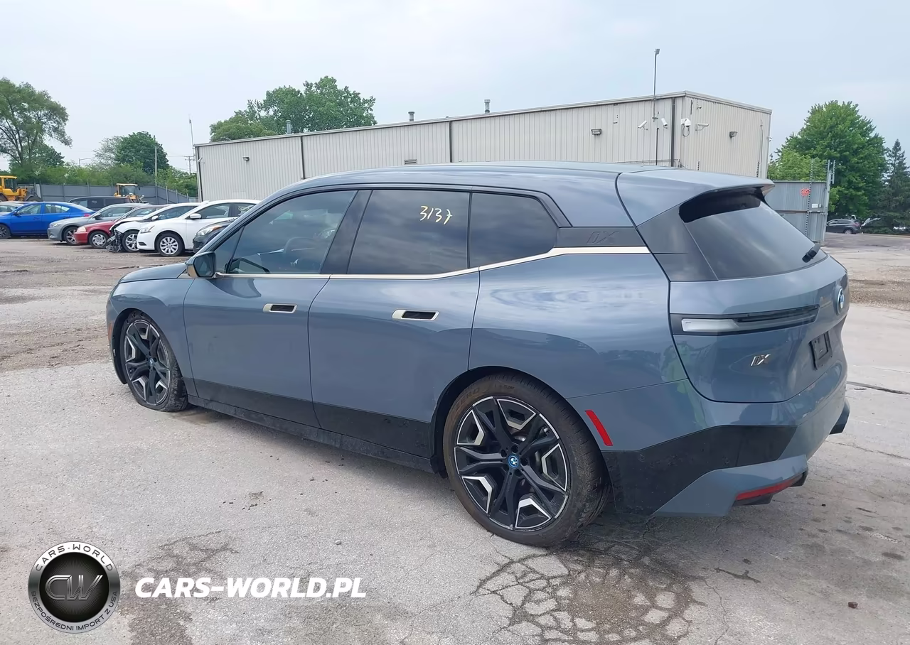 2024 BMW Ix xDrive50 VIN:WB523CF00RCN58463 - 3