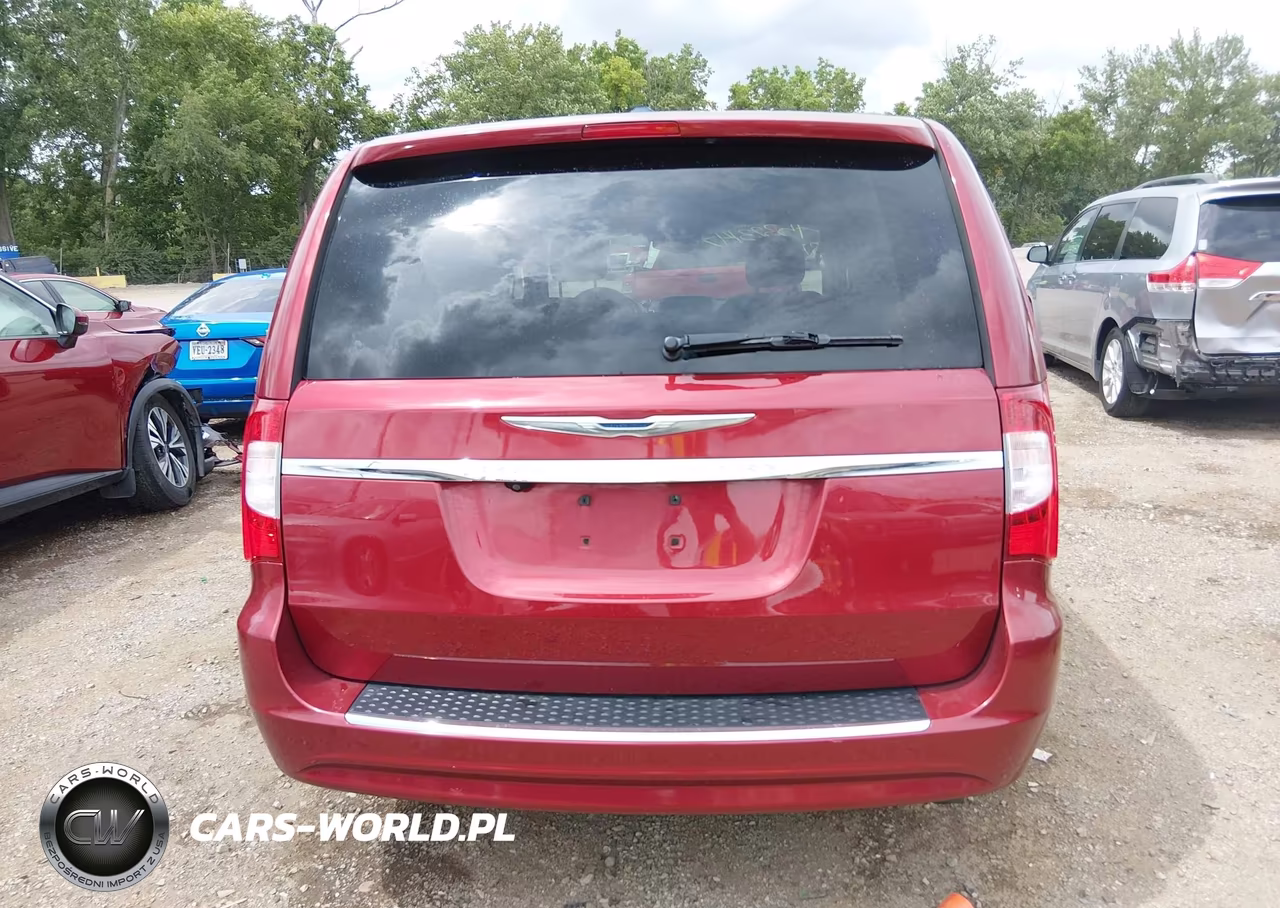 2012 Chrysler Town & Country Touring VIN:2C4RC1BG2CR415619 - 17