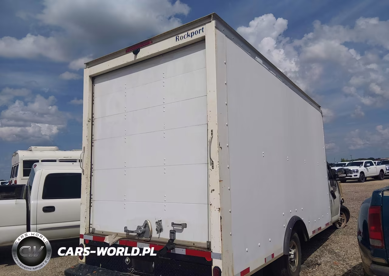 2018 GMC Savana Cutaway Work Van VIN:1GD07SFP1J1225501 - 4