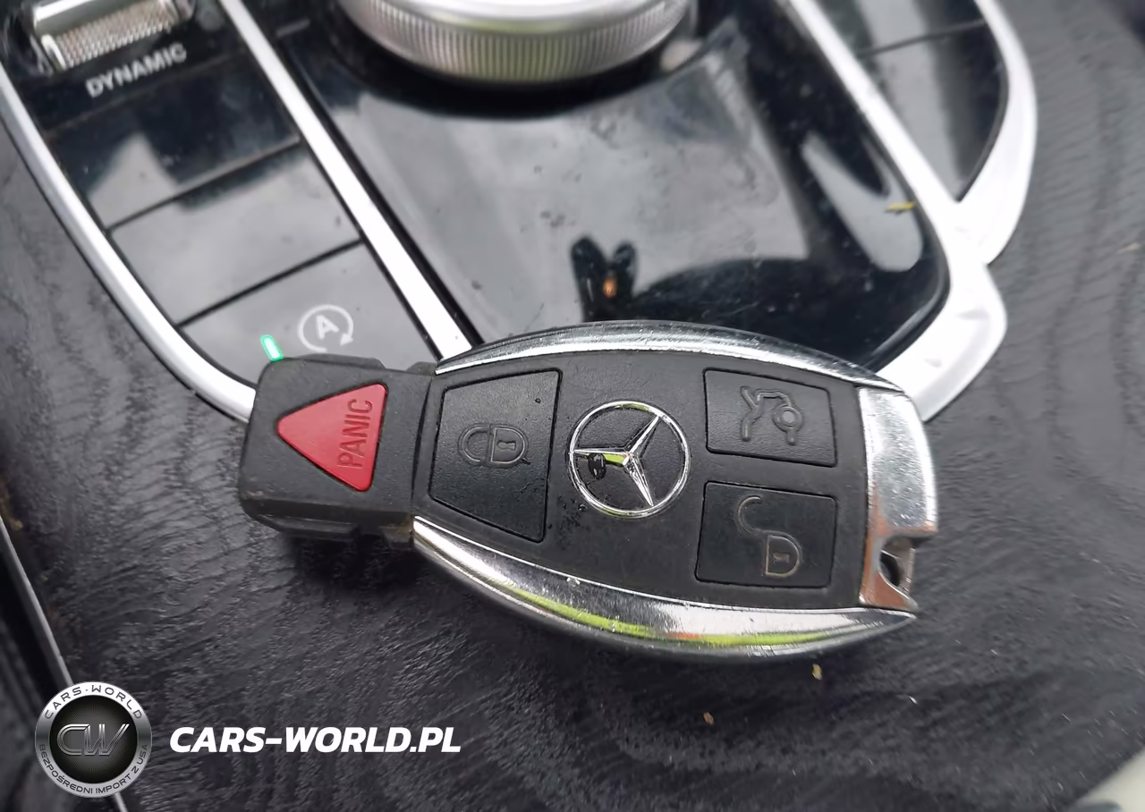 2017 Mercedes-Benz C 300 VIN:55SWF4JB0HU212134 - 11