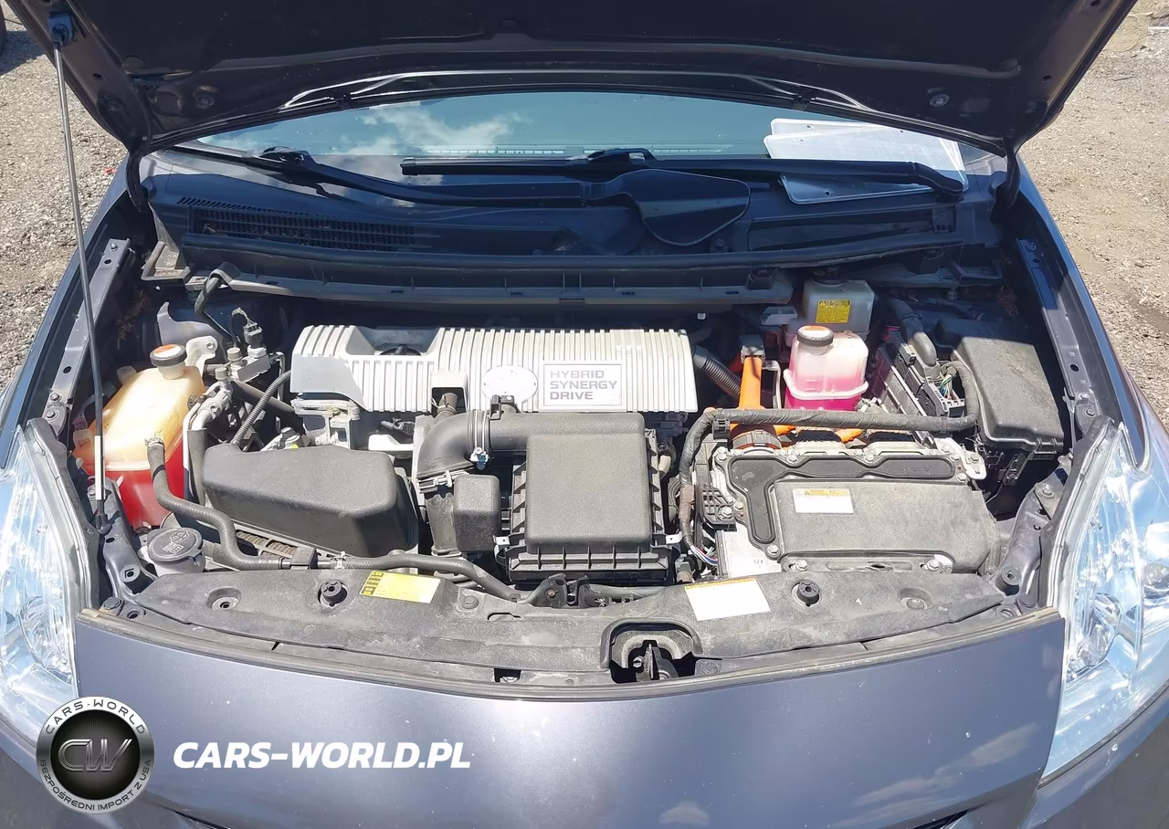 2015 Toyota Prius Two VIN:JTDKN3DU3F0438092 - 10