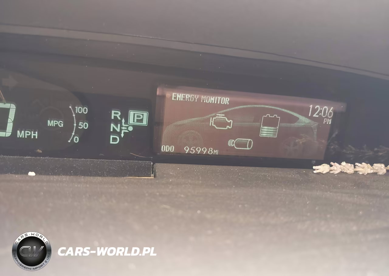 2015 Toyota Prius Two VIN:JTDKN3DU3F0438092 - 15