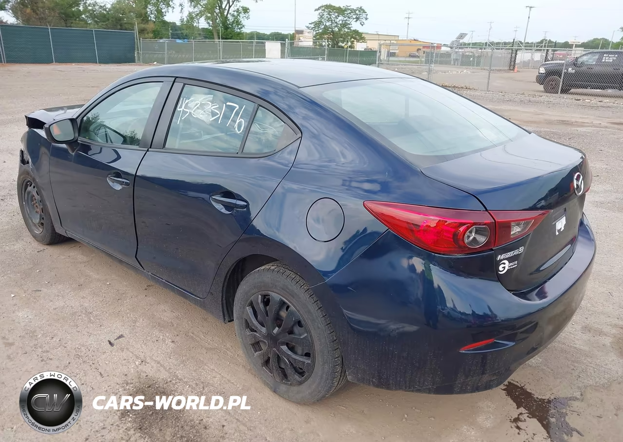 2018 Mazda Mazda3 Sport VIN:3MZBN1U74JM223709 - 3