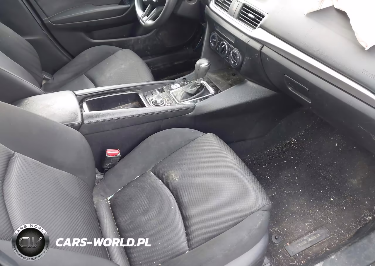 2018 Mazda Mazda3 Sport VIN:3MZBN1U74JM223709 - 5