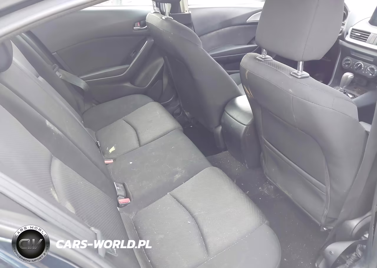 2018 Mazda Mazda3 Sport VIN:3MZBN1U74JM223709 - 8