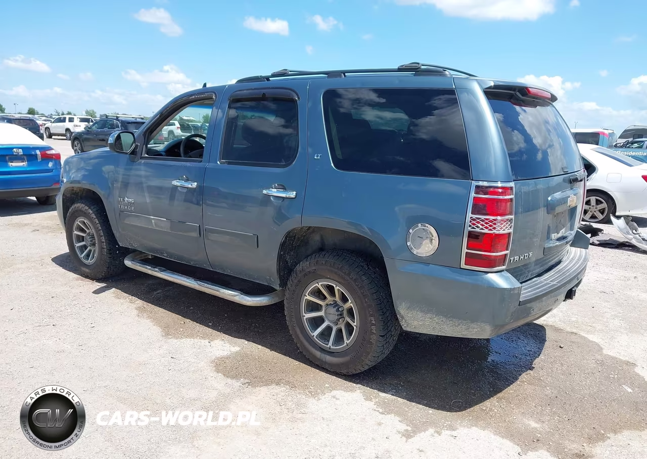 2010 Chevrolet Tahoe Lt VIN:1GNUCBE08AR208287 - 3