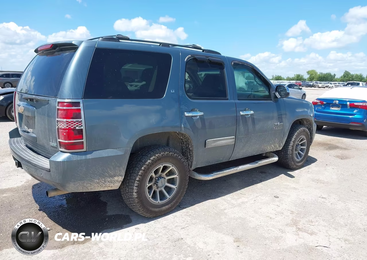 2010 Chevrolet Tahoe Lt VIN:1GNUCBE08AR208287 - 4