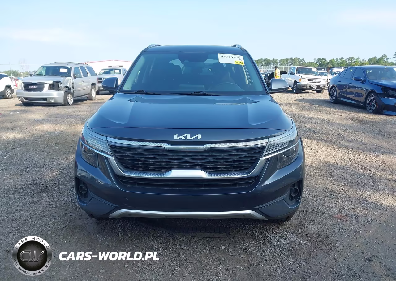 2023 Kia Seltos S VIN:KNDEU2AAXP7356163 - 13