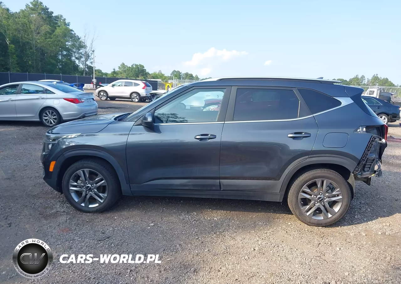 2023 Kia Seltos S VIN:KNDEU2AAXP7356163 - 15