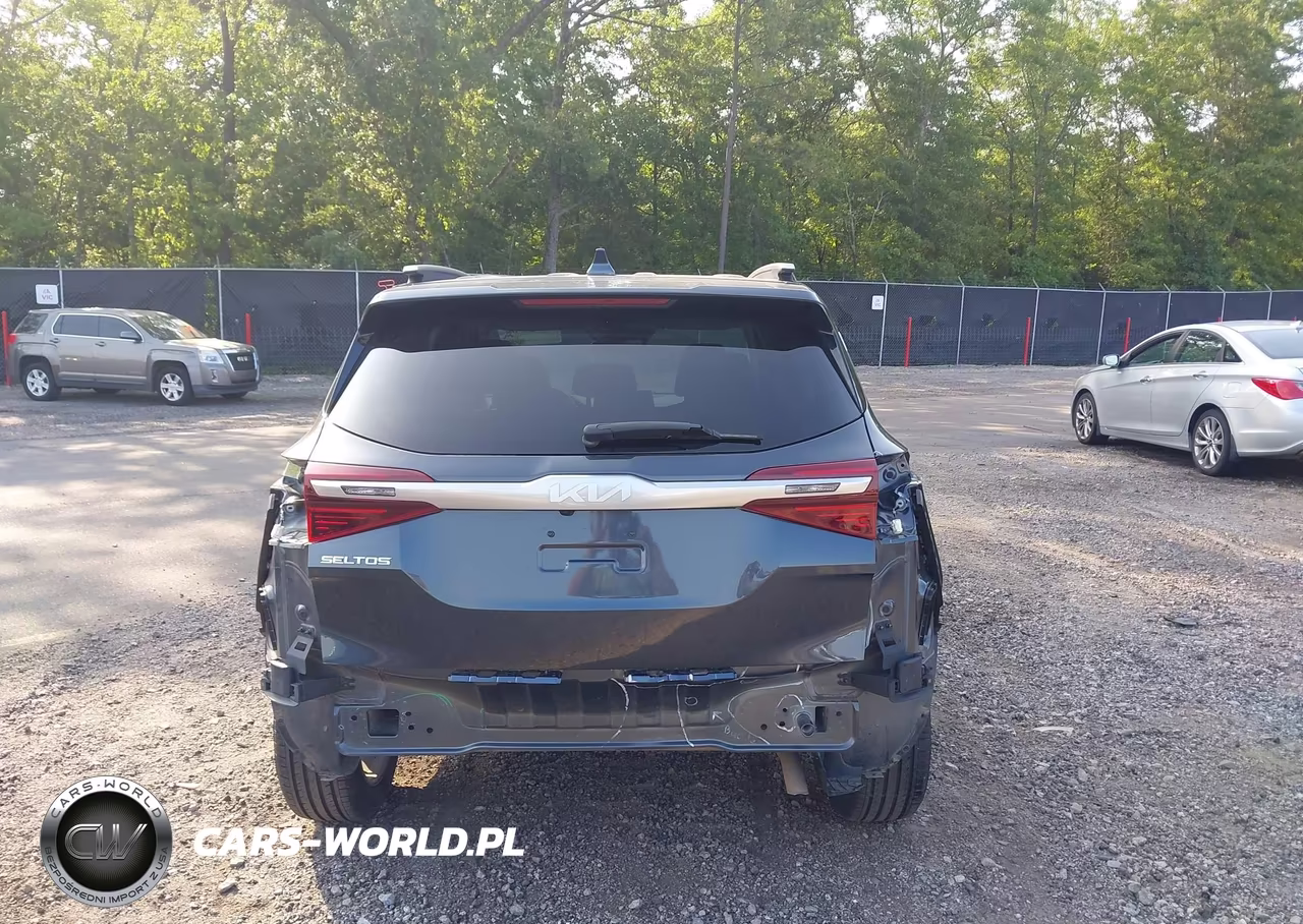 2023 Kia Seltos S VIN:KNDEU2AAXP7356163 - 17