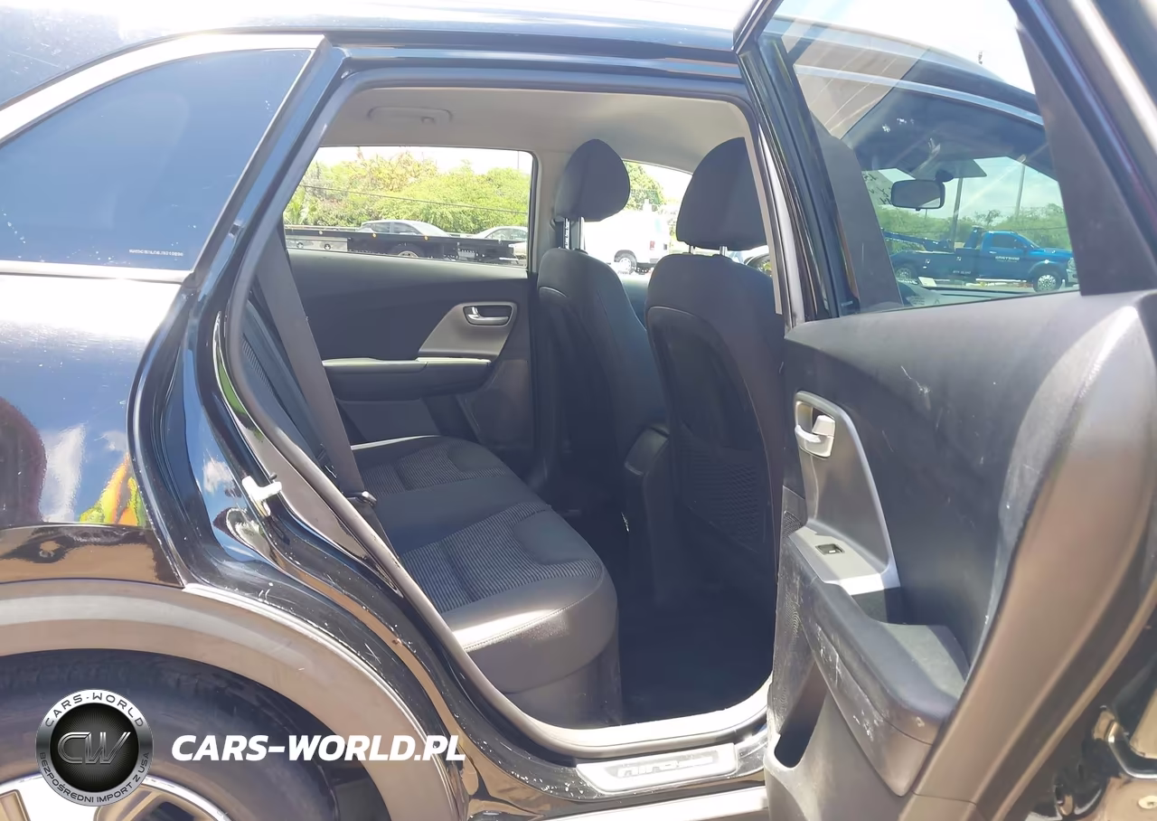 2018 Kia Niro Lx VIN:KNDCB3LC6J5210296 - 8