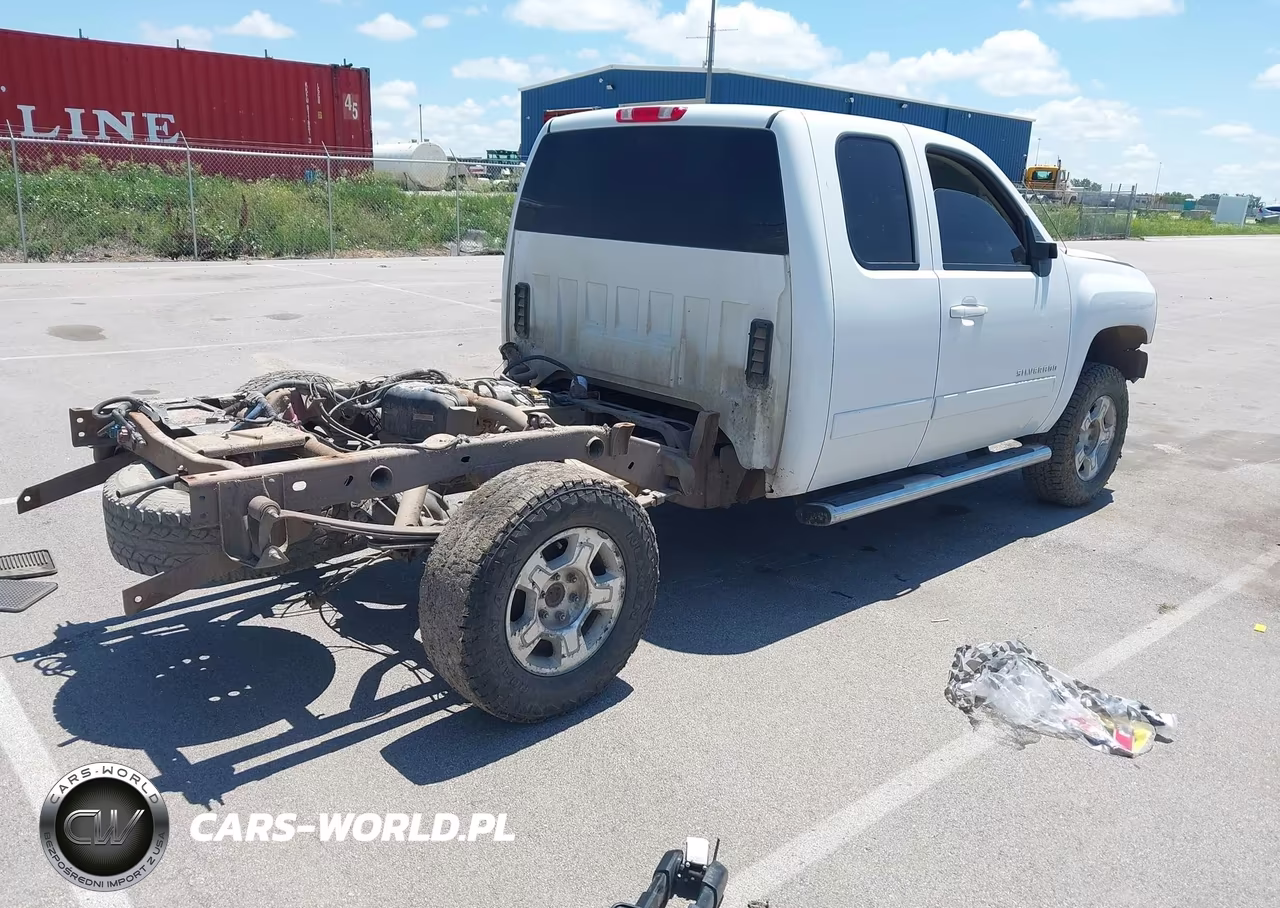 2011 Chevrolet Silverado 1500 Ltz VIN:1GCRKTE39BZ318753 - 4