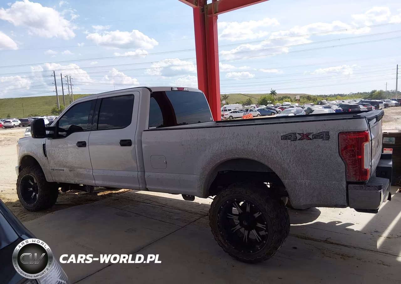 2017 Ford F-250 Xlt VIN:1FT7W2BT9HEF18848 - 14