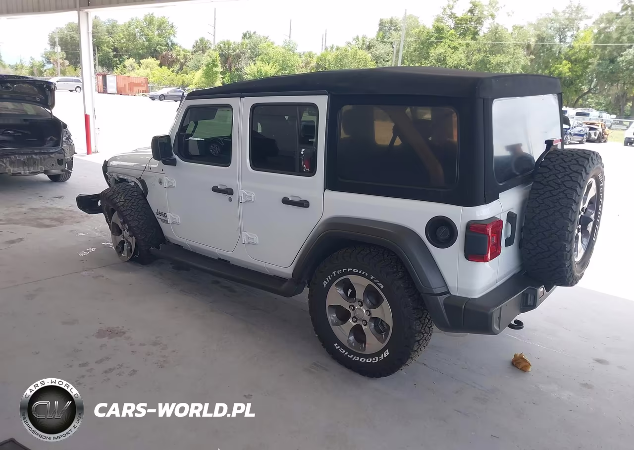 2021 Jeep Wrangler Unlimited Sport S 4X4 VIN:1C4HJXDN0MW644390 - 3