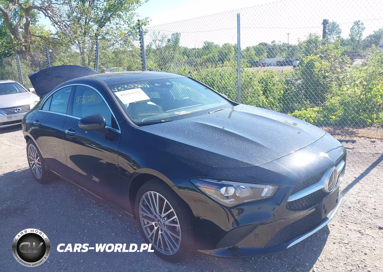 2023 Mercedes-Benz Cla 250 Coupe 4Matic – zdjęcie 1 z 18