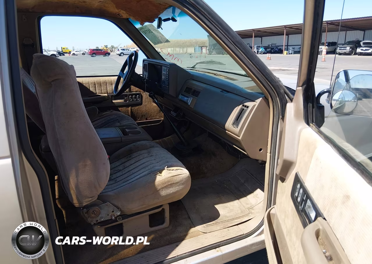 1992 GMC Sierra C2500 VIN:2GTGC29K9N1548810 - 5