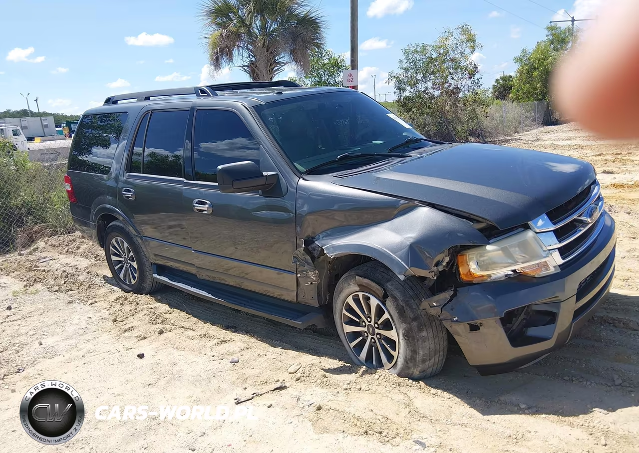 2015 Ford Expedition Xlt VIN:1FMJU1HT0FEF00244 - 13