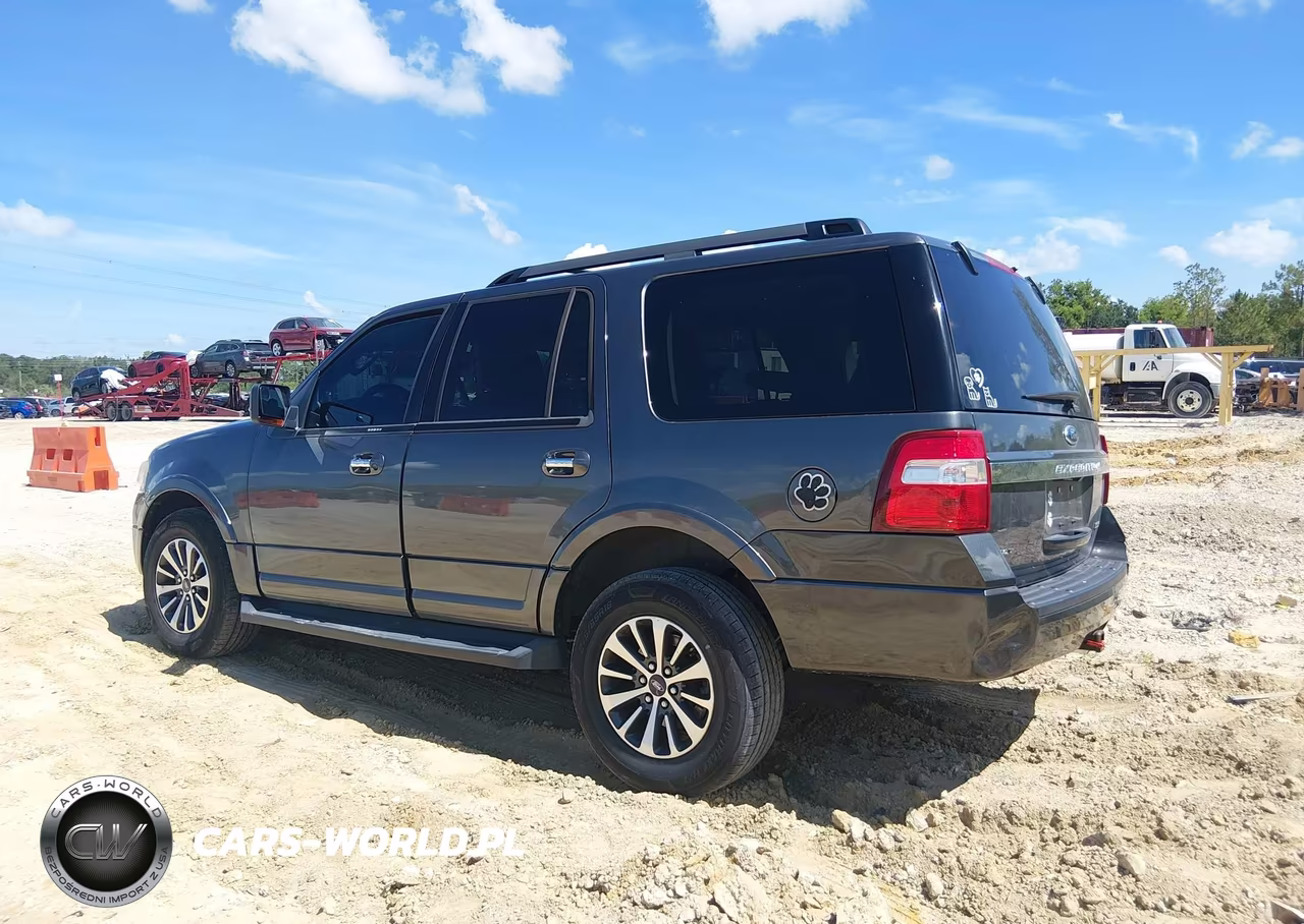 2015 Ford Expedition Xlt VIN:1FMJU1HT0FEF00244 - 14