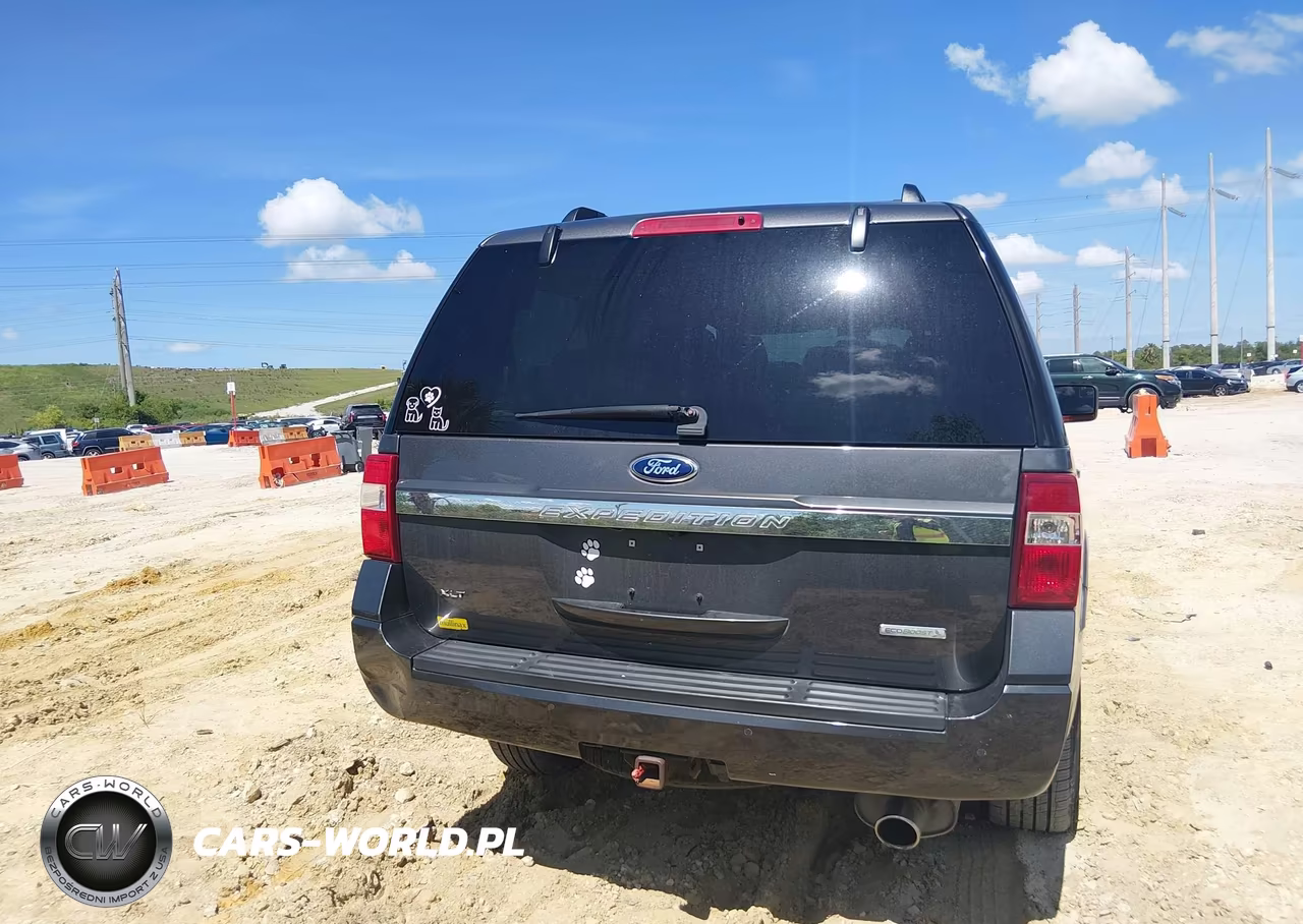 2015 Ford Expedition Xlt VIN:1FMJU1HT0FEF00244 - 16