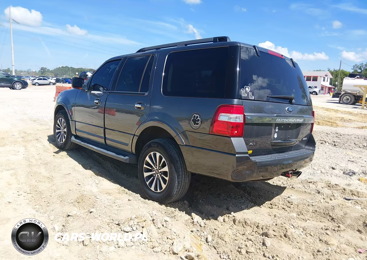 2015 Ford Expedition Xlt VIN:1FMJU1HT0FEF00244 - 3