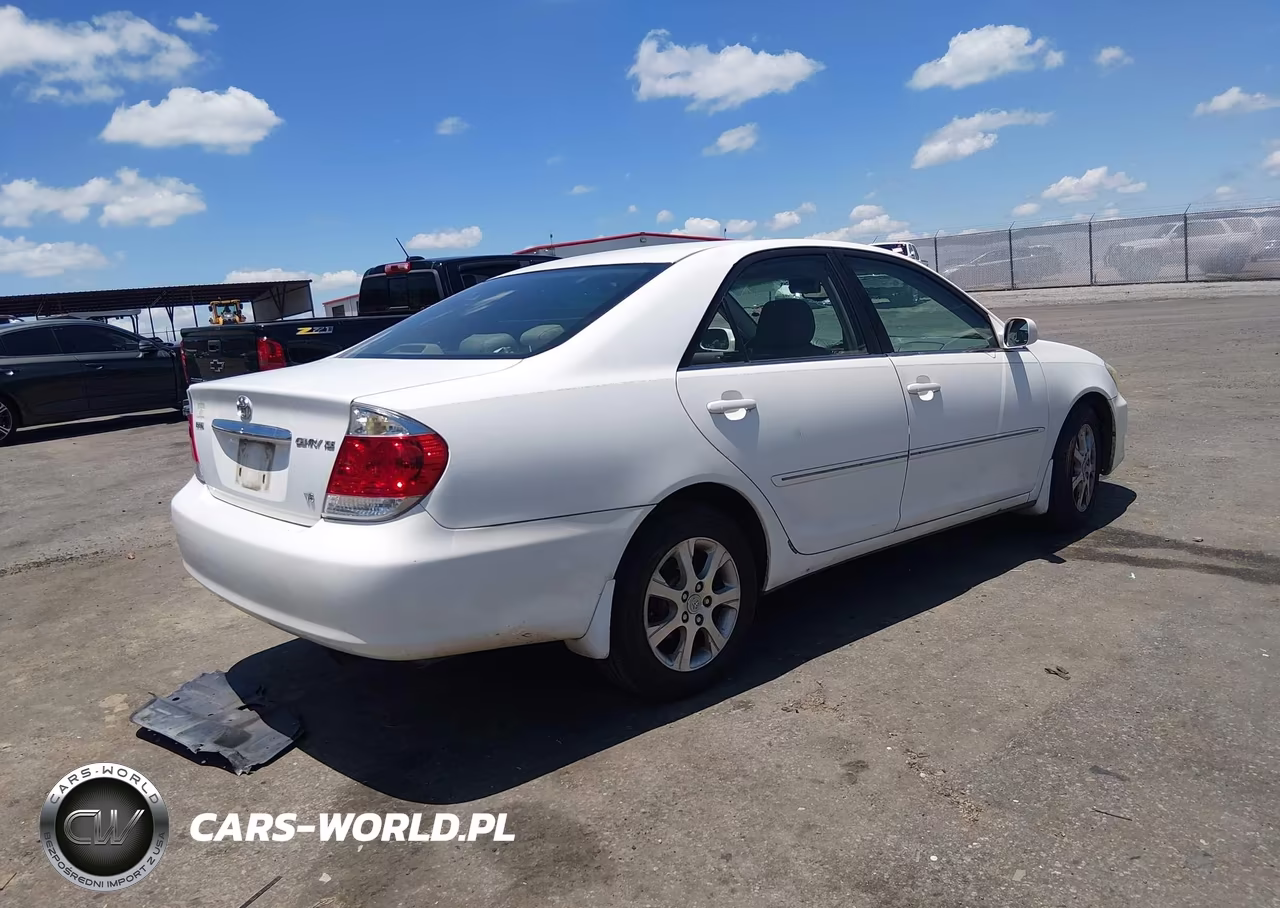 2005 Toyota Camry Xle V6 VIN:4T1BF32K25U090027 - 4
