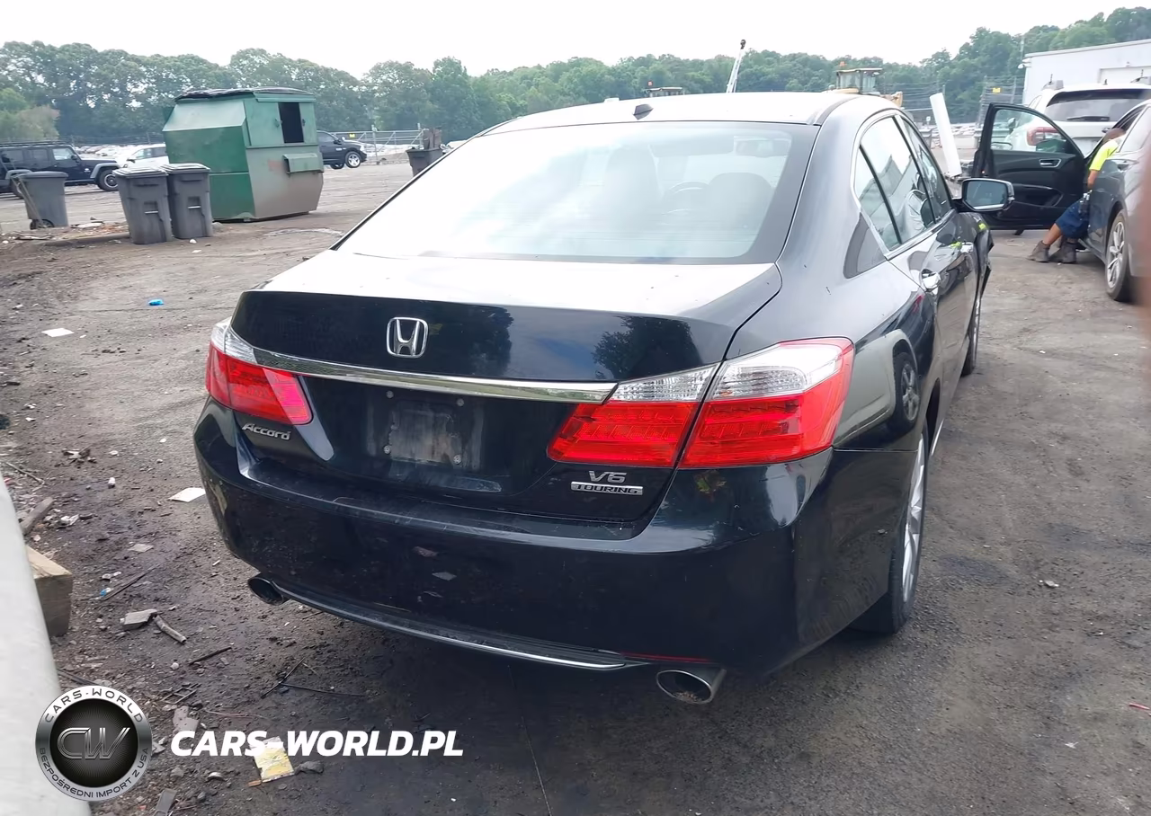 2015 Honda Accord Touring VIN:1HGCR3F91FA035046 - 16