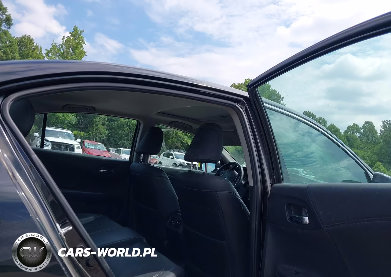 2015 Honda Accord Touring VIN:1HGCR3F91FA035046 - 8
